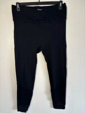 SHEFIT Black High-Waist Performance Leggings